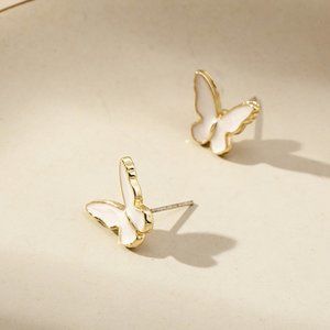 Women Stud Earrings